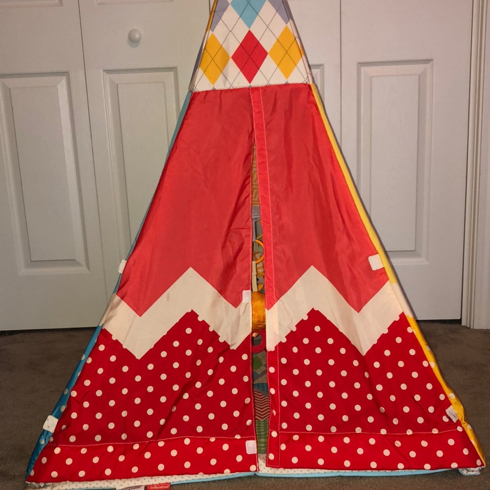 Infantino grow with me play tent